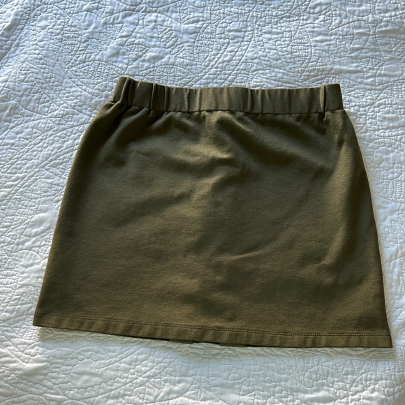 Shinestar Mini Skirt Hunter Green Size: Medium - Picture 5 of 6